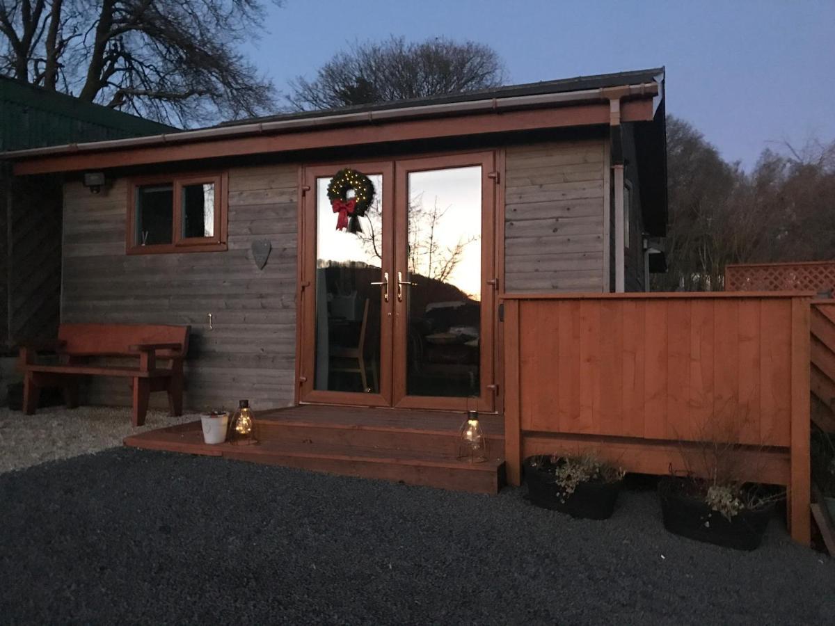 Swansea Log Cabin Pontardawe Exterior foto